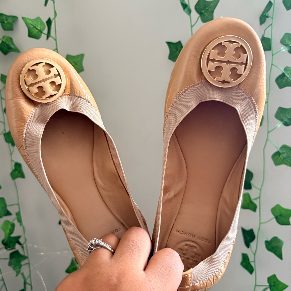 Tory Burch Minnie Travel Ballet Flats - Tan Patent Leather - Size 7